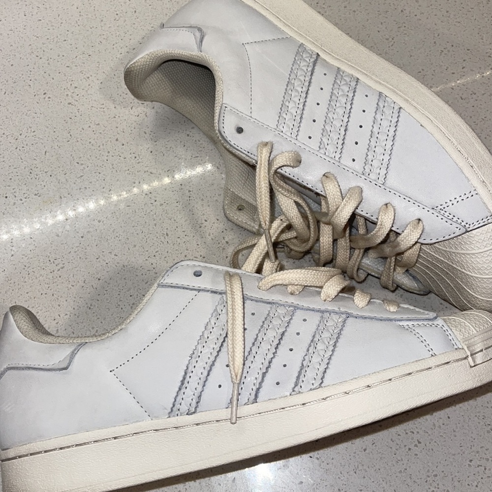 Adidas Shell Toe size 11 - Picture 6 of 6